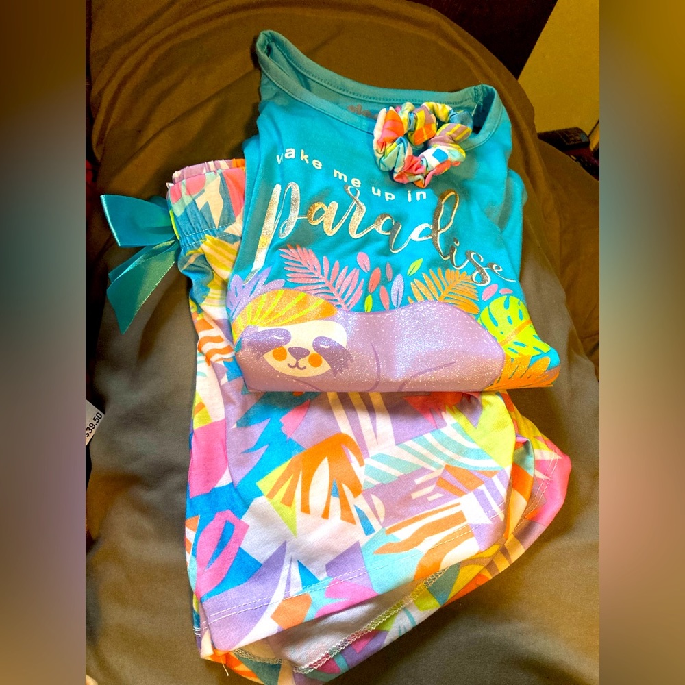 Sleep on it brand, size medium 10/12, 3 piece set, pajamas